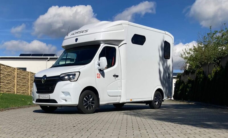 EQUISTAR 3 – PARAGAN HORSEBOXES