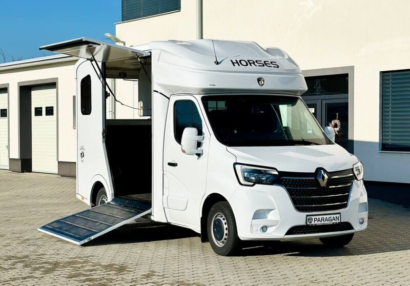 EQUISTAR 3 – PARAGAN HORSEBOXES